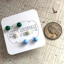 Load image into Gallery viewer, White Daisy Green &amp; Turquoise Tiny Studs Earrings Set
