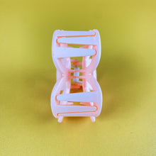 Load image into Gallery viewer, Floral Cut-Out Hair Claw