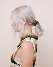 Load image into Gallery viewer, Poison Ivy - Scrunchie Tie