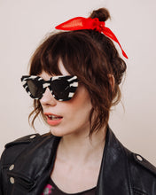 Load image into Gallery viewer, Susie Q: Cherry - Scrunchie Tie