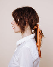 Load image into Gallery viewer, Hickory Wind - Convertible Scrunchie Tie
