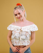Load image into Gallery viewer, Poppy - Scrunchie