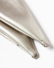Load image into Gallery viewer, Barbarella Scarf Tie