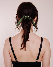 Load image into Gallery viewer, &#39;70s Dream - Scrunchie Tie