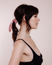 Load image into Gallery viewer, Baby Venus - Scrunchie Tie