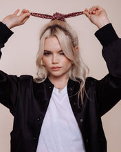 Load image into Gallery viewer, Heartbreaker - Scrunchie Tie