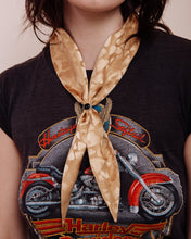 Load image into Gallery viewer, Queen of Hearts: Gold - Scarf Tie