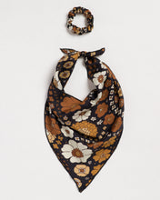 Load image into Gallery viewer, California Dreamin' - Convertible Scrunchie Tie