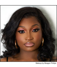 Load image into Gallery viewer, Glamour Crème™ Ultra HD Professional Foundation