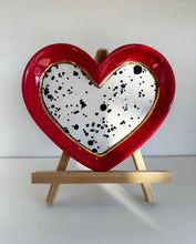 Load image into Gallery viewer, Medium Gilded Heart Dishes