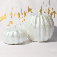 Load image into Gallery viewer, Small capiz pumpkin, pearl