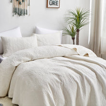 Load image into Gallery viewer, Tache Vanilla Cream Ivory Paisley Damask Stitch Matelassé Cotton Quilt Set (JHW-643)