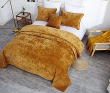Load image into Gallery viewer, Tache Plush Dreams Melted Gold Waves Velvet Quilt Set (JHW-852Y)