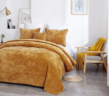 Load image into Gallery viewer, Tache Plush Dreams Melted Gold Waves Velvet Quilt Set (JHW-852Y)