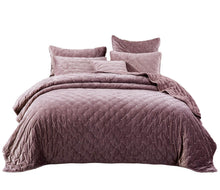 Load image into Gallery viewer, Tache Plush Dreams Purple Mauve Tufted Velvet Quilt Set (JHW-853P)
