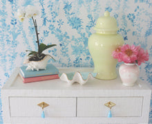 Load image into Gallery viewer, Conch Bowl with 22K Gold Accent