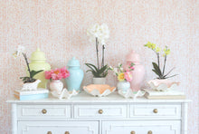 Load image into Gallery viewer, Conch Bowl with 22K Gold Accent