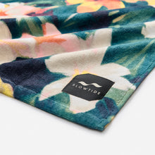 Load image into Gallery viewer, Kingman Beach Towel