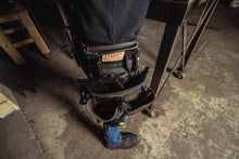 Load image into Gallery viewer, AWP L-903-1 TrapJaw Oil Tanned Leather Tool Rig