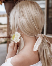 Load image into Gallery viewer, The Dolly - Scrunchie Tie