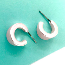 Load image into Gallery viewer, Light Pink Satin Pearl Tiny Boom Hoop Earrings