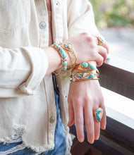 Load image into Gallery viewer, Simplicity Refined Blue Spiny Oyster/Turquoise Golden Bracelet