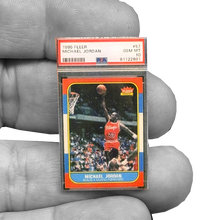 Load image into Gallery viewer, PBX-011-G Lapel Pin for 1986 1987 Fleer Michael Jordan Rookie Card Collectors PSA 10 Facsimile Autograph back