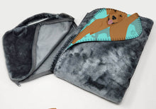 Load image into Gallery viewer, Red Fox Labrador Retriever Soft Travel Blanket with Bag
