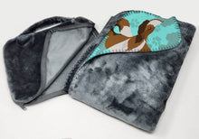 Load image into Gallery viewer, Shih Tzu Soft Travel Blanket with Bag