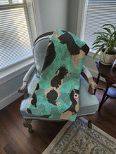 Load image into Gallery viewer, Black and White English Springer Spaniel Quilted Blanket 50x60