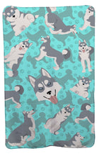 Load image into Gallery viewer, Grey Siberian Husky Soft Travel Blanket with Bag