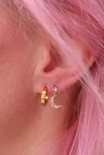 Load image into Gallery viewer, Thick Huggie Hoop - Mix and Match Earring