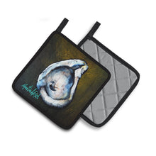 Load image into Gallery viewer, Brown Eye Oyster Pot Holders - Set of 2 Decorative Kitchen Helpers | Made in the USA MW1317PTHD