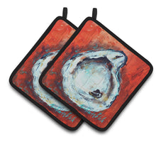 Load image into Gallery viewer, Char Broiled Oyster Pot Holders - Set of 2 Decorative Kitchen Helpers | Made in the USA MW1321PTHD