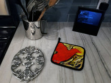 Load image into Gallery viewer, Crow at Midnight Pot Holders - Set of 2 Decorative Kitchen Helpers | Made in the USA MW1323PTHD