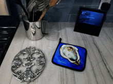 Load image into Gallery viewer, Oyster Gray Shell Pot Holders - Set of 2 Decorative Kitchen Helpers | Made in the USA MW1329PTHD