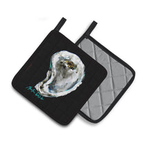 Load image into Gallery viewer, Lucky Oyster Pot Holders - Set of 2 Decorative Kitchen Helpers | Made in the USA MW1336PTHD