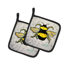 Load image into Gallery viewer, Buzzbee Bumblebee Pot Holders - Set of 2 Decorative Kitchen Helpers | Made in the USA