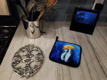 Load image into Gallery viewer, Fanta Sea Jellyfish Pot Holders - Set of 2 Decorative Kitchen Helpers | Made in the USA