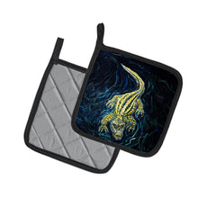 Load image into Gallery viewer, Gator Down Alligator Pot Holders - Set of 2 Decorative Kitchen Helpers | Made in the USA