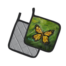 Load image into Gallery viewer, Monarch Glover Fly Butterfly Pot Holders - Set of 2 Decorative Kitchen Helpers | Made in the USA