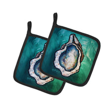 Load image into Gallery viewer, One Shell Oyster Pot Holders - Set of 2 Decorative Kitchen Helpers | Made in the USA