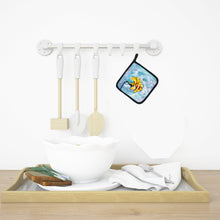Load image into Gallery viewer, Yellow Daffy Daffodils Pot Holders - Set of 2 Decorative Kitchen Helpers | Made in the USA
