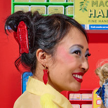 Load image into Gallery viewer, Sweetish Fish Hair Claw Cherry