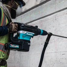 Load image into Gallery viewer, Makita GRH05M1 40V max XGT® Brushless 1‑9/16" SDS‑MAX AVT® Rotary Hammer Kit, AFT®, AWS® Capable (4.0Ah)