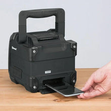 Load image into Gallery viewer, Makita XRM08B 18V LXT / 12V max CXT Cordless Bluetooth Job Site Speaker (Tool Only)