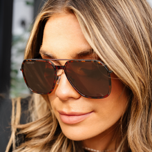 Load image into Gallery viewer, Nova Brown Tortoise