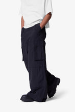 Load image into Gallery viewer, Nylon Rave Cargo Pants - Black