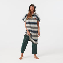 Load image into Gallery viewer, Oso Extra-Warm Poncho