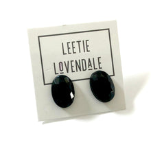 Load image into Gallery viewer, Black Faceted Oval Lucite Stud Earrings